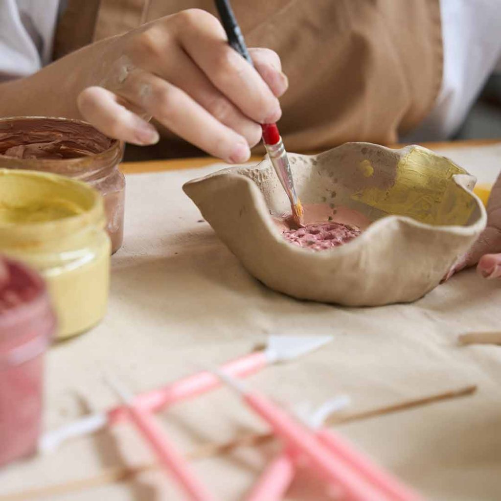 Cerâmica Intermediária: Modelagem e Acabamentos