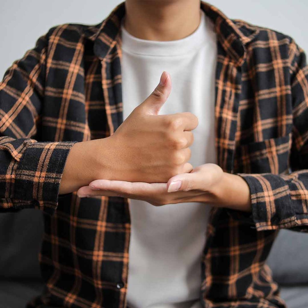 Curso intermediário de Libras